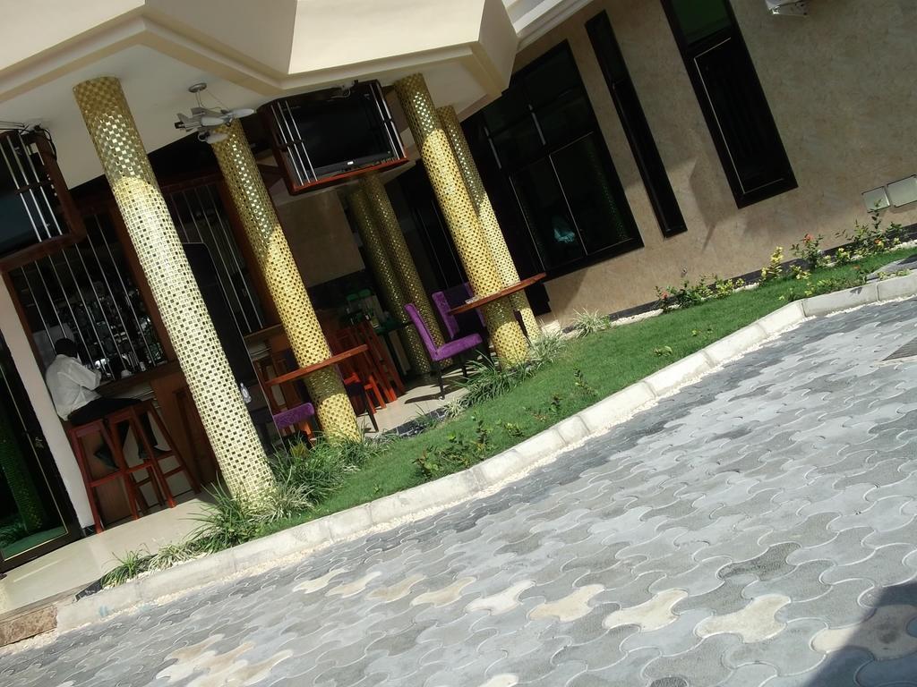 Star City Hotel ดาร์เอสซาลาม ภายนอก รูปภาพ