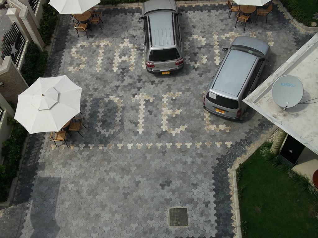 Star City Hotel ดาร์เอสซาลาม ภายนอก รูปภาพ